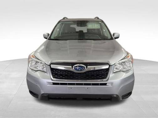 Ice Silver Metallic 2016 Subaru Forester 2.5i Premium