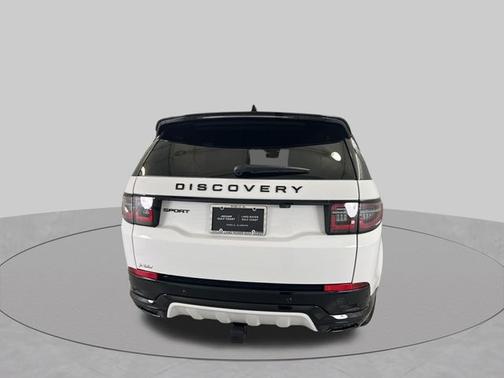 Fuji White 2026 Land Rover Discovery Sport Landmark