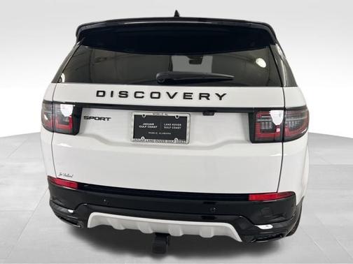 Fuji White 2026 Land Rover Discovery Sport Landmark