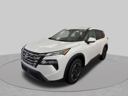 Everest White Pearl 2025 Nissan Rogue SV