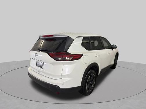 Everest White Pearl 2025 Nissan Rogue SV