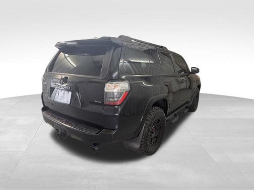 Midnight Black Metallic 2022 Toyota 4Runner SR5 Premium