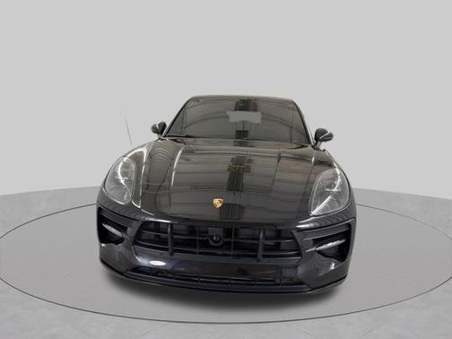Jet Black Metallic 2019 Porsche Macan Base