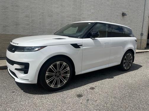 Ostuni Pearl White Metallic 2024 Land Rover Range Rover Sport Dynamic SE