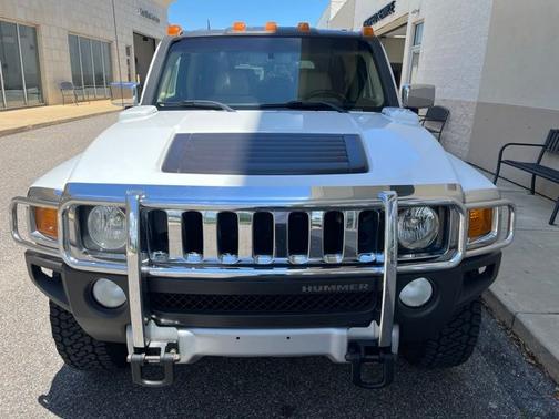 Birch White 2008 Hummer H3 Luxury