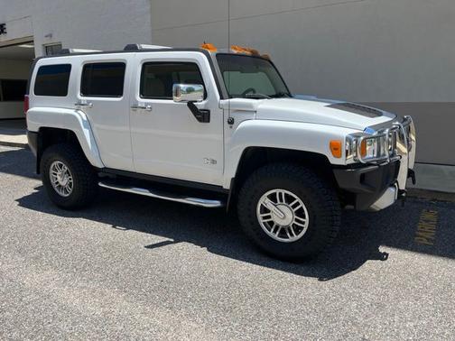 Birch White 2008 Hummer H3 Luxury