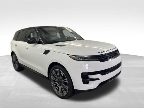 Fuji White 2026 Land Rover Range Rover Sport SE
