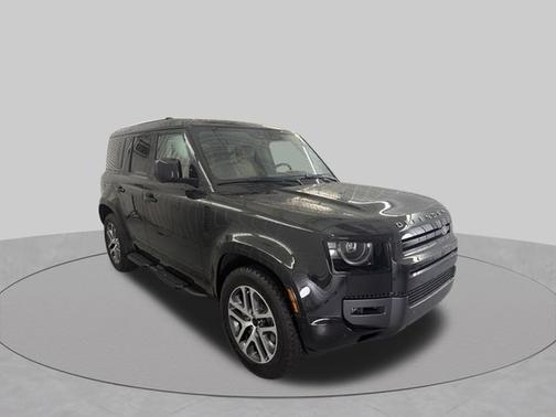 Santorini Black Metallic 2026 Land Rover Defender X-Dynamic SE