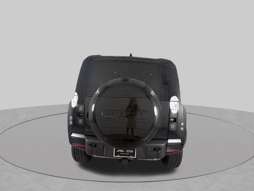 Santorini Black Metallic 2026 Land Rover Defender X-Dynamic SE