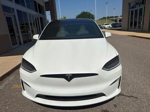 Pearl White Multi-Coat 2022 Tesla Model X Base