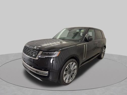 Santorini Black Metallic 2026 Land Rover Range Rover SE