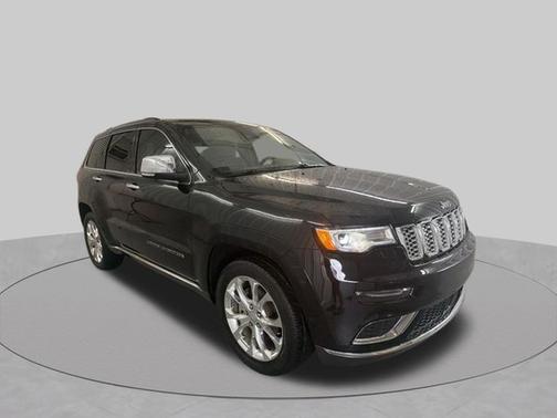 Diamond Black Crystal Pearlcoat 2020 Jeep Grand Cherokee Summit