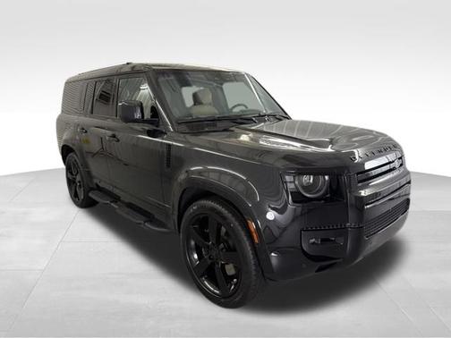 Santorini Black Metallic 2026 Land Rover Defender V8