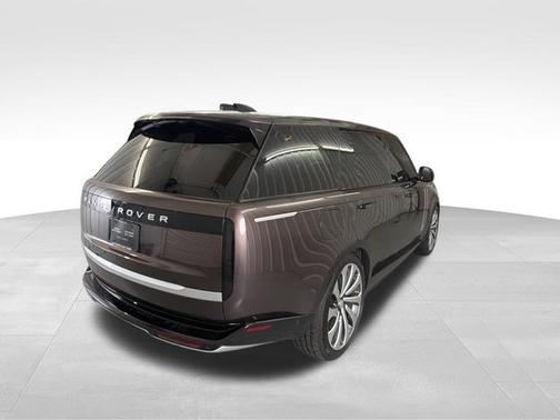Tourmaline Brown SV Bespoke Ultra Metallic Gloss 2025 Land Rover Range Rover Autobiography