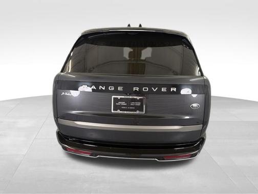 Carpathian Gray Premium Metallic 2023 Land Rover Range Rover SE