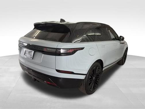 Arroios Gray Metallic 2026 Land Rover Range Rover Velar Dynamic SE