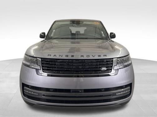 Eiger Grey Metallic 2026 Land Rover Range Rover SE