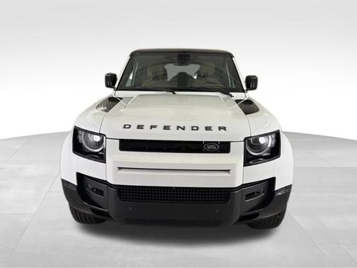 Fuji White 2026 Land Rover Defender X-Dynamic SE