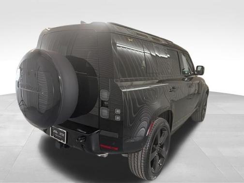 Santorini Black Metallic 2026 Land Rover Defender X-Dynamic SE