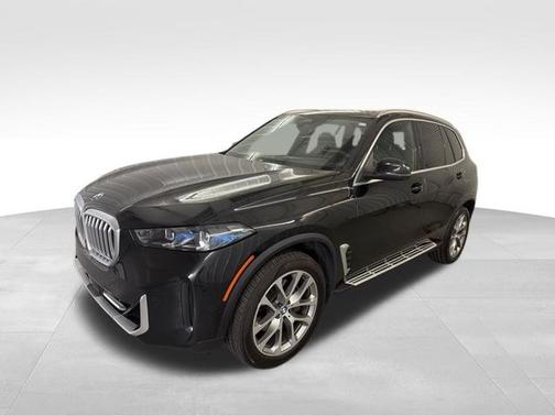 Black Sapphire Metallic 2026 BMW X5 sDrive40i