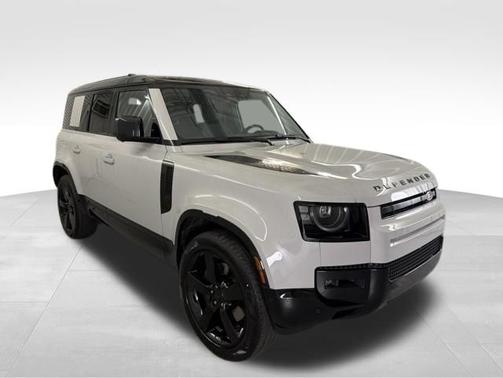 Borasco Gray Metallic 2026 Land Rover Defender X-Dynamic SE