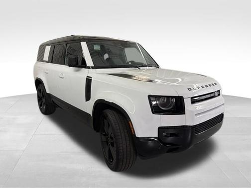 Fuji White 2026 Land Rover Defender X-Dynamic SE