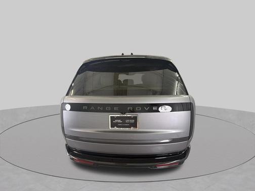 Eiger Grey Metallic 2026 Land Rover Range Rover SE