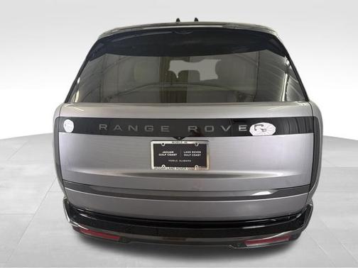Eiger Grey Metallic 2026 Land Rover Range Rover SE