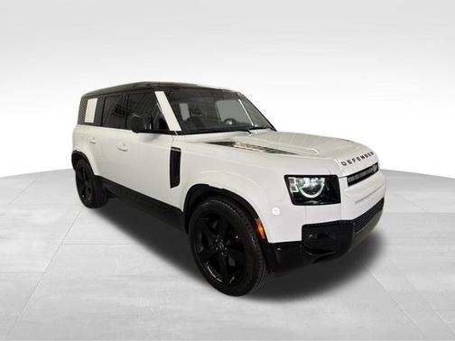 Fuji White 2025 Land Rover Defender X-Dynamic SE