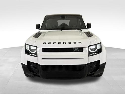 Fuji White 2025 Land Rover Defender X-Dynamic SE