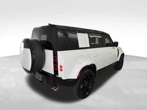 Fuji White 2025 Land Rover Defender X-Dynamic SE