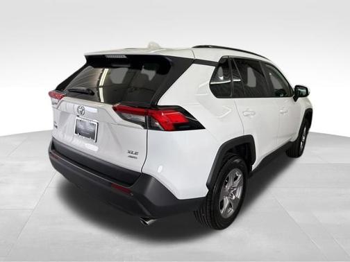 Ice 2025 Toyota RAV4 XLE