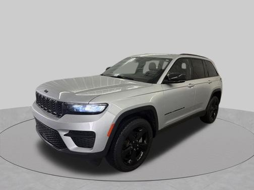 Silver Zynith 2023 Jeep Grand Cherokee Altitude X