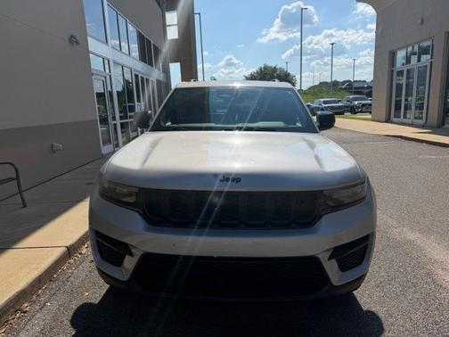 Silver Zynith 2023 Jeep Grand Cherokee Altitude X