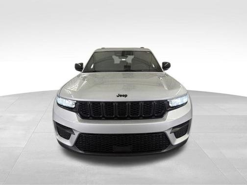 Silver Zynith 2023 Jeep Grand Cherokee Altitude X