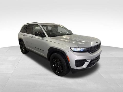 Silver Zynith 2023 Jeep Grand Cherokee Altitude X