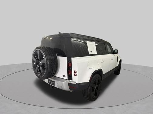 Fuji White 2020 Land Rover Defender HSE