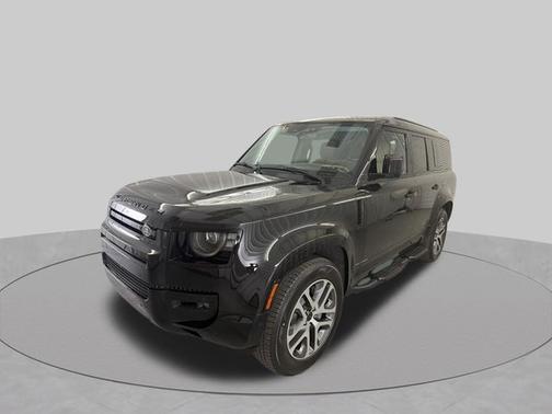 Santorini Black Metallic 2026 Land Rover Defender X-Dynamic SE