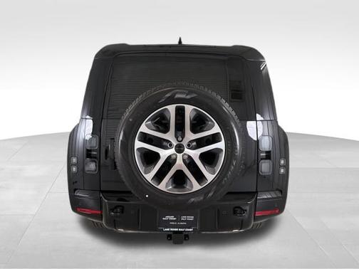 Santorini Black Metallic 2026 Land Rover Defender X-Dynamic SE