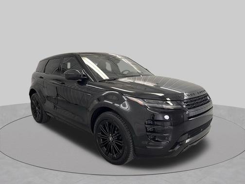 Santorini Black Metallic 2026 Land Rover Range Rover Evoque Dynamic