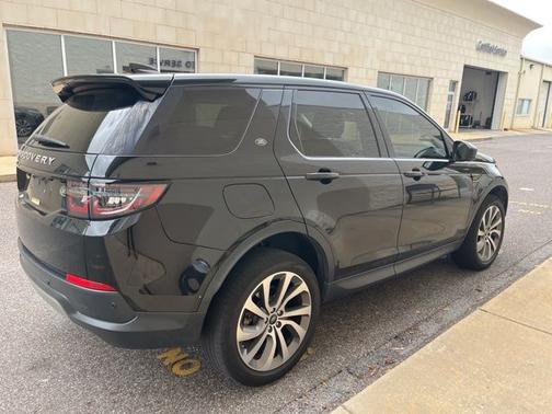 Santorini Black Metallic 2021 Land Rover Discovery Sport SE