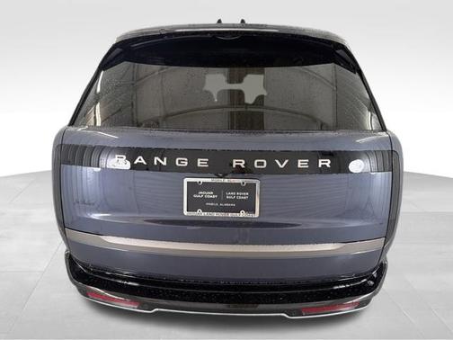 Varesine Blue Metallic 2026 Land Rover Range Rover SE