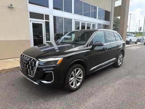 Mythos Black Metallic 2025 Audi Q7 55 Premium Plus