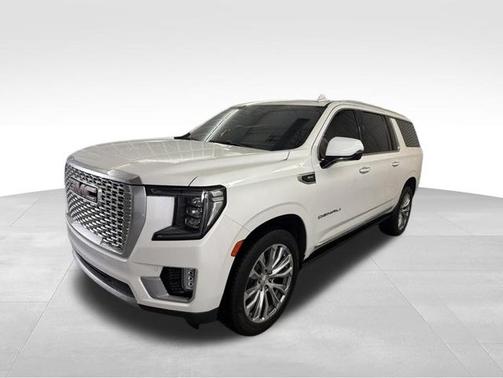 White Frost Tricoat 2021 GMC Yukon XL Denali