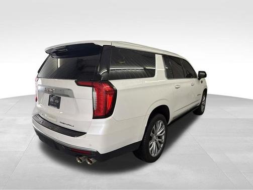 White Frost Tricoat 2021 GMC Yukon XL Denali