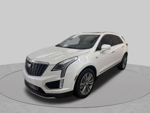 Crystal White Tri-Coat 2025 Cadillac XT5 Premium Luxury
