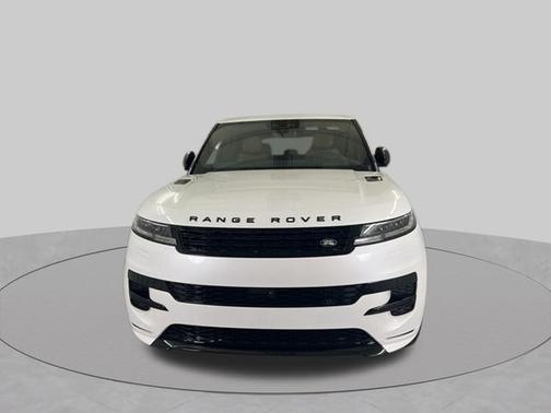Ostuni Pearl Wht Prem Met 2026 Land Rover Range Rover Sport Dynamic SE