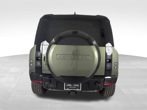 Woolstone Green Metallic 2026 Land Rover Defender X-Dynamic SE