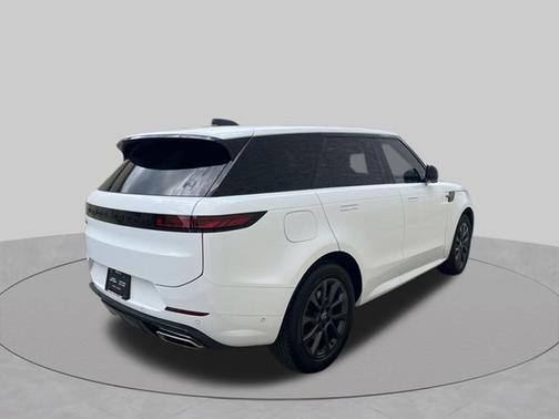Fuji White 2024 Land Rover Range Rover Sport Dynamic SE