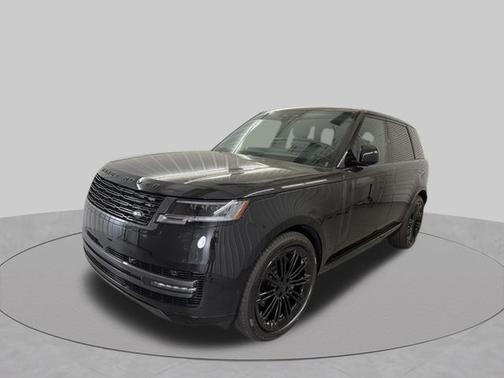 Santorini Black Metallic 2026 Land Rover Range Rover SE